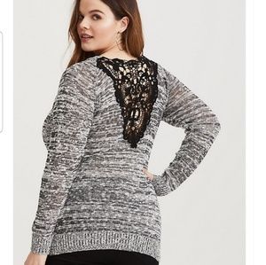 Torrid Black Lace Yoked Marled Pullover size 2